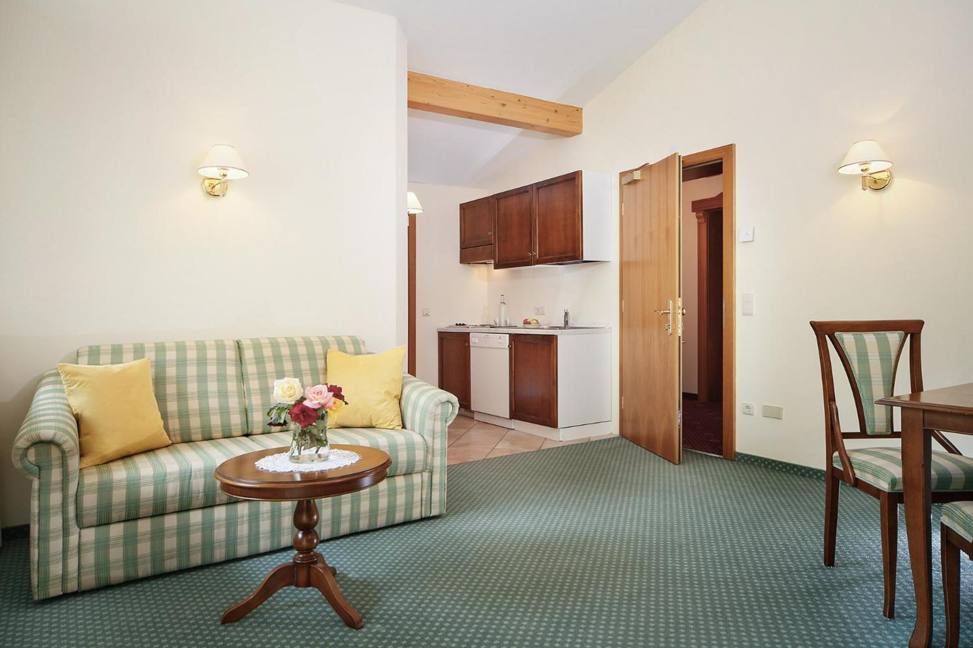 Landhaus Hotel Kristall Marlengo Esterno foto