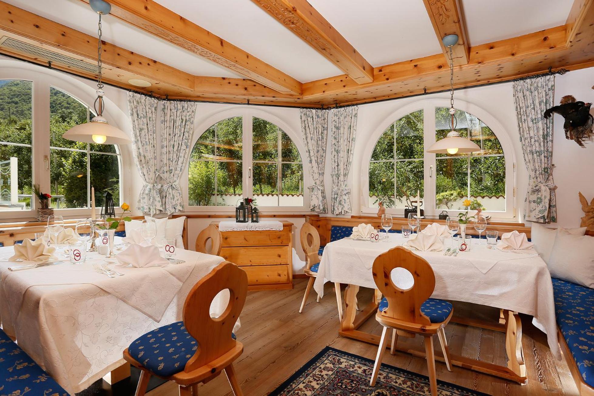 Landhaus Hotel Kristall Marlengo Esterno foto