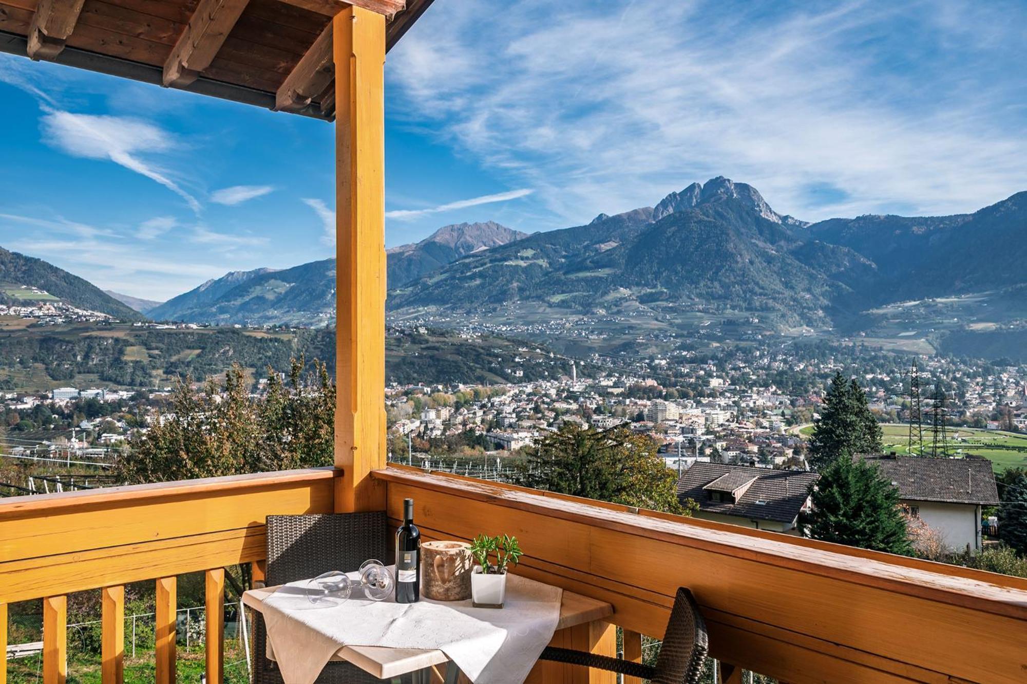 Landhaus Hotel Kristall Marlengo Esterno foto